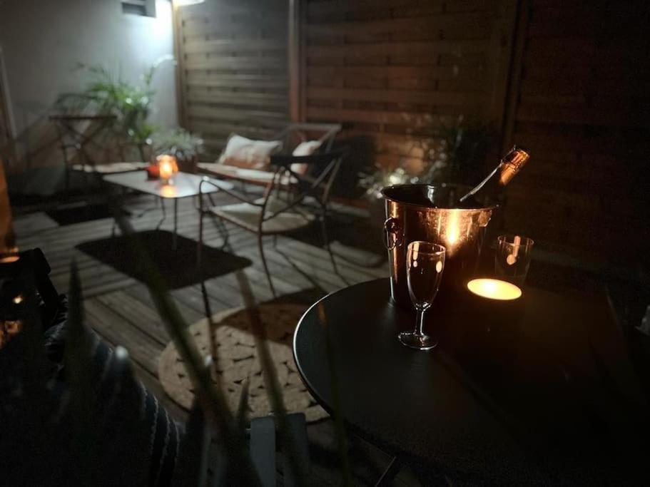 Le Plumeria - T1 Avec Un Spa Privatif Saint-Denis Exteriör bild